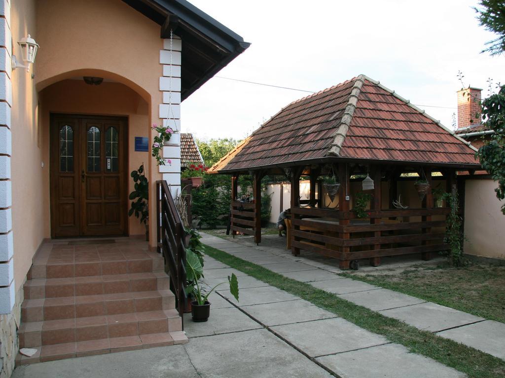 Apartments Vrata Baranje Bilje Exterior foto